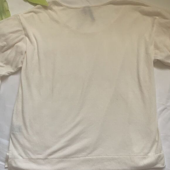 𝅺🌟LOVE Scarlett Split Hem Ruffle Sleeves Top🌟 - Picture 6 of 12